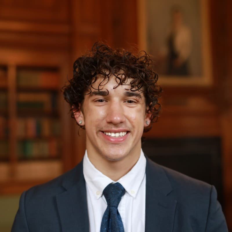 Xavier Avilés